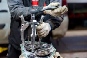 Opening of car automatic transmission by mechanic